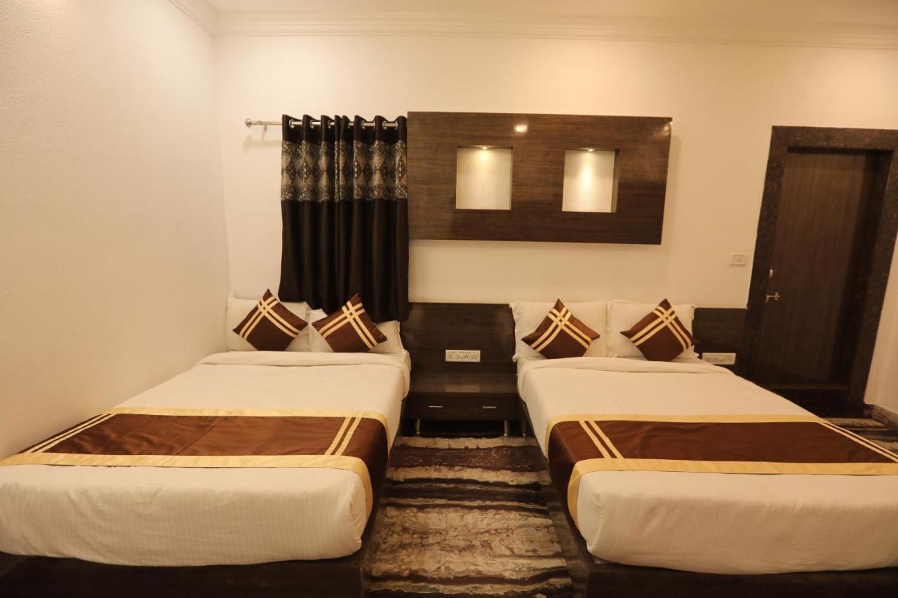 Shahibagh Hotel 3*